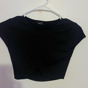 Black Solid Croptop